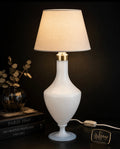 Lampe de table en opaline blanche – Moseray Charleroi – Années 1950-60