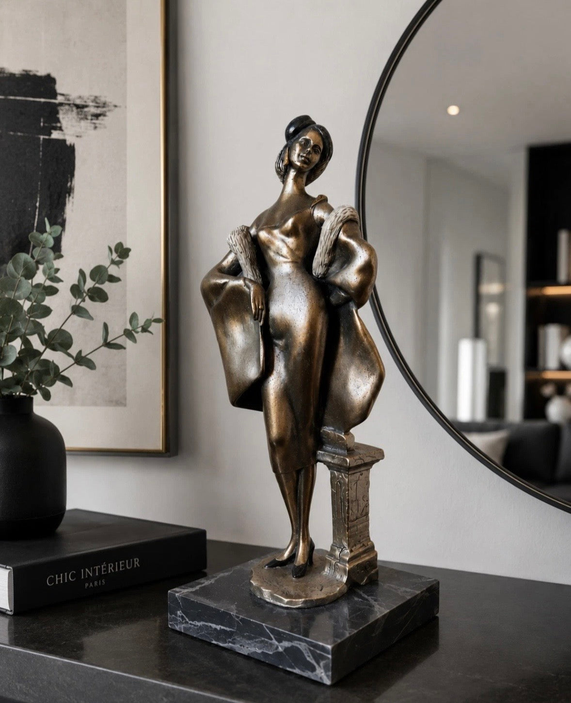 Statue femme Art Déco style Chiparus — Régule & marbre noir, signée F.O.