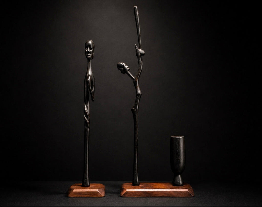 Duo de statues Massaï en bois d'ébène avec vase – Art africain sculpté