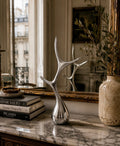 Décoration sculpturale en métal argenté – Porte-bijoux design contemporain