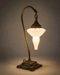 Lampe de table Art Nouveau — Bronze ciseleté & opaline dépoli, années 1960–70