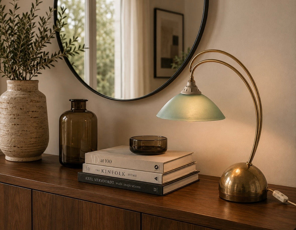 Lampe vintage arche en laiton et verre satiné vert d'eau