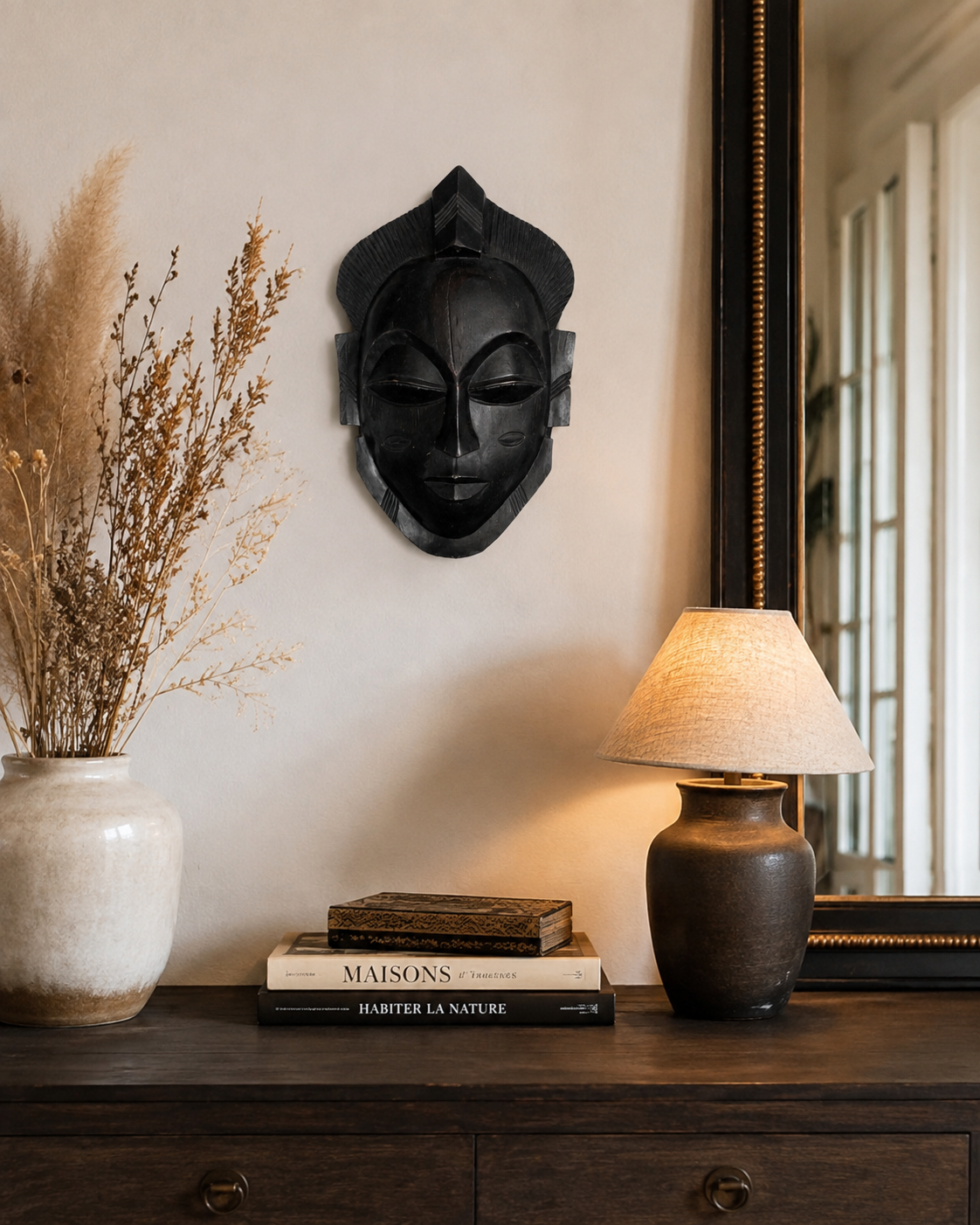 Grand masque africain en bois sculpté noir – 40 cm