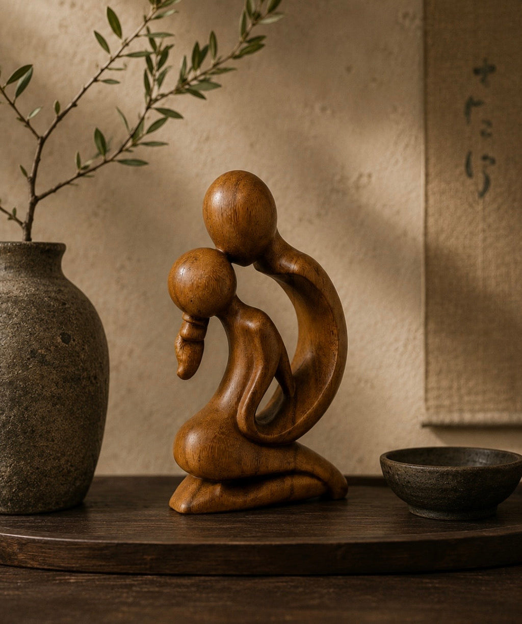 Sculpture en Bois – Maternité Abstraite