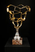 Sculpture abstraite vintage en métal doré sur socle en marbre – 35 cm
