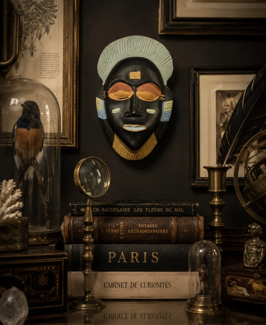 Masque africain vintage — Bois sculpté & peint à la main, 25 × 15 cm