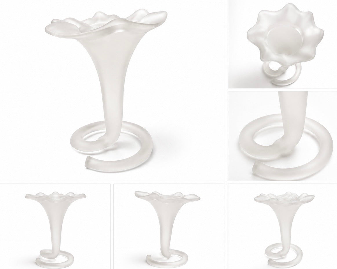 Soliflore Tulipe en Verre Satiné Vintage – Sculpture Décorative – 17 cm