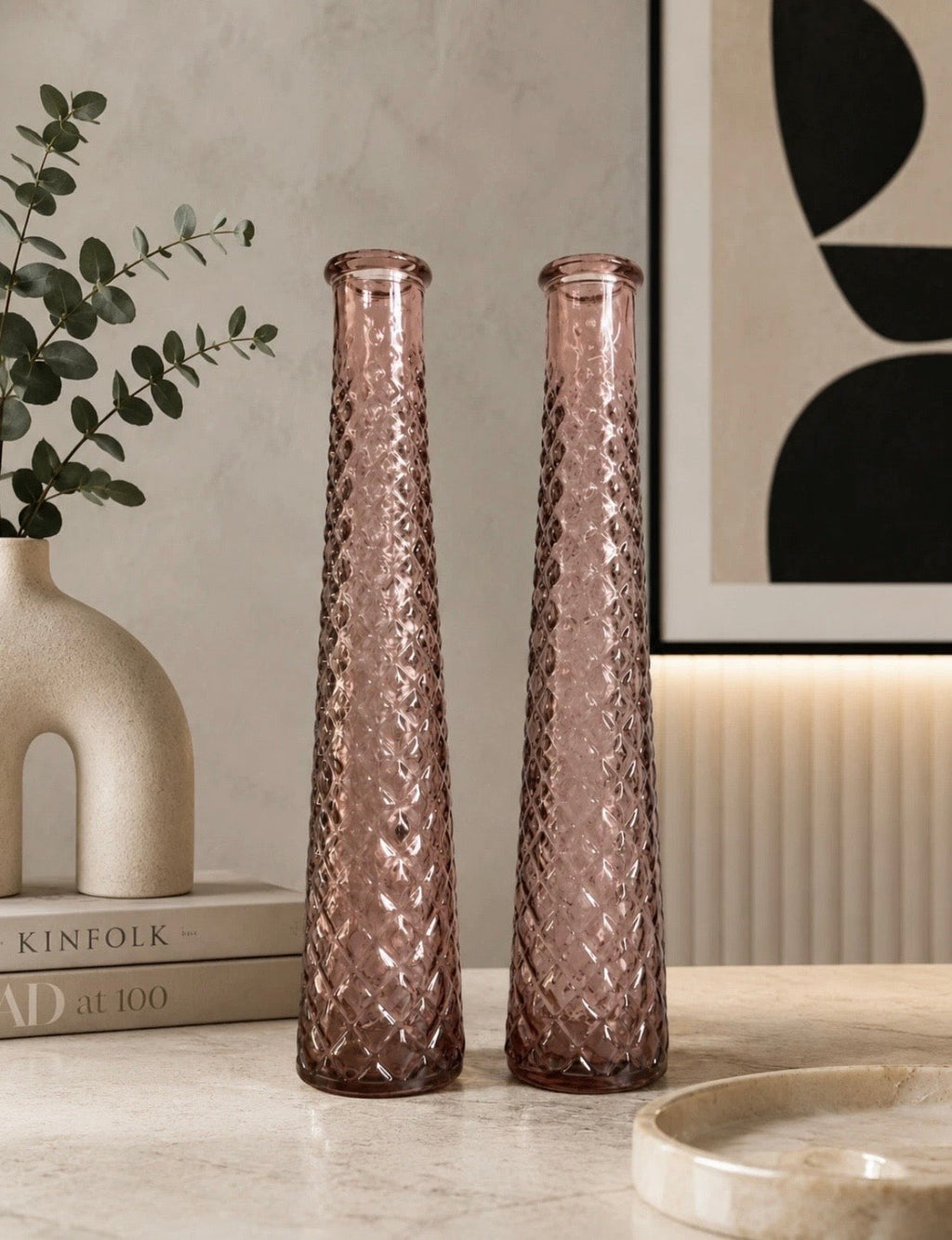 Paire de Vases Verre Rose Texturé — Motif Diamant Art Déco Boho Chic 23cm