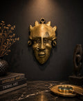 Masque mural décoratif en bronze – Visage stylisé