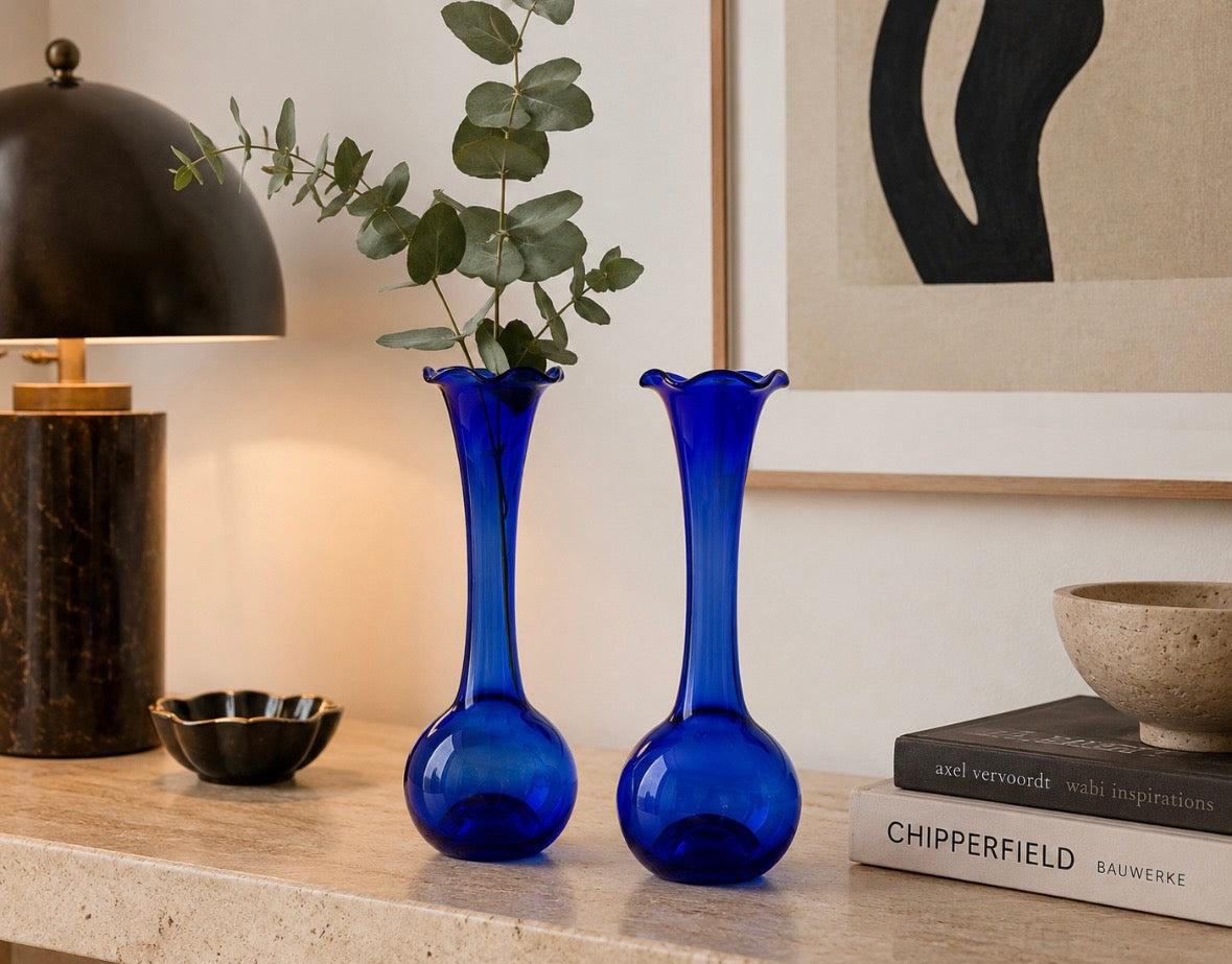 Duo de vases soliflores vintage en verre bleu cobalt – 24 cm