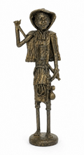 Statue africaine vintage en bronze — Personnage au bâton, patine ancienne, H. 31 cm
