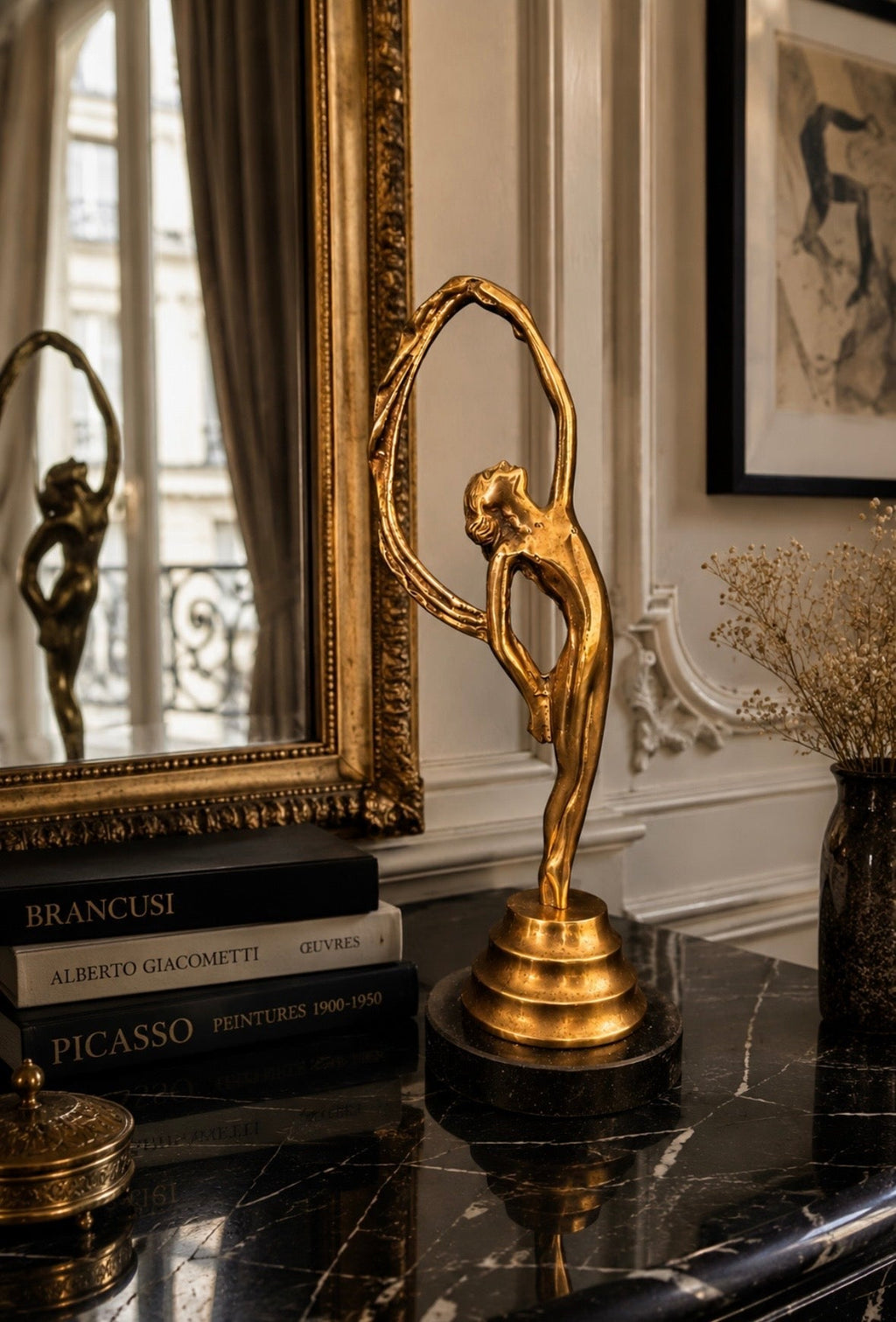 Sculpture féminine en laiton massif – Élégance Art nouveau, esprit Art déco