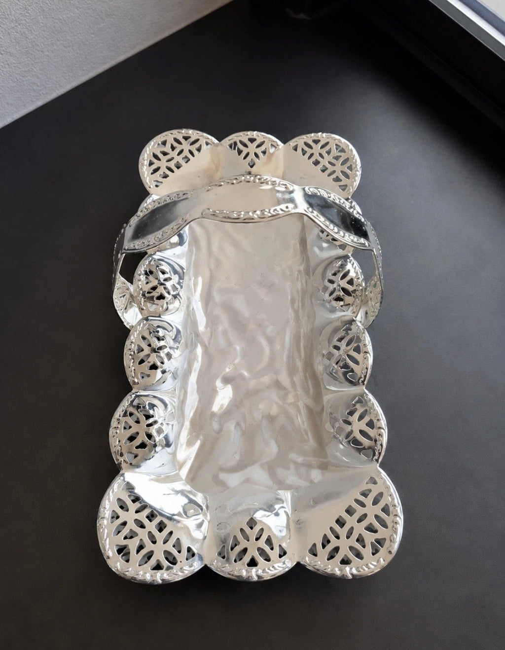 Panier Bonbon Argenté Vintage – Vintage Silver Candy Basket