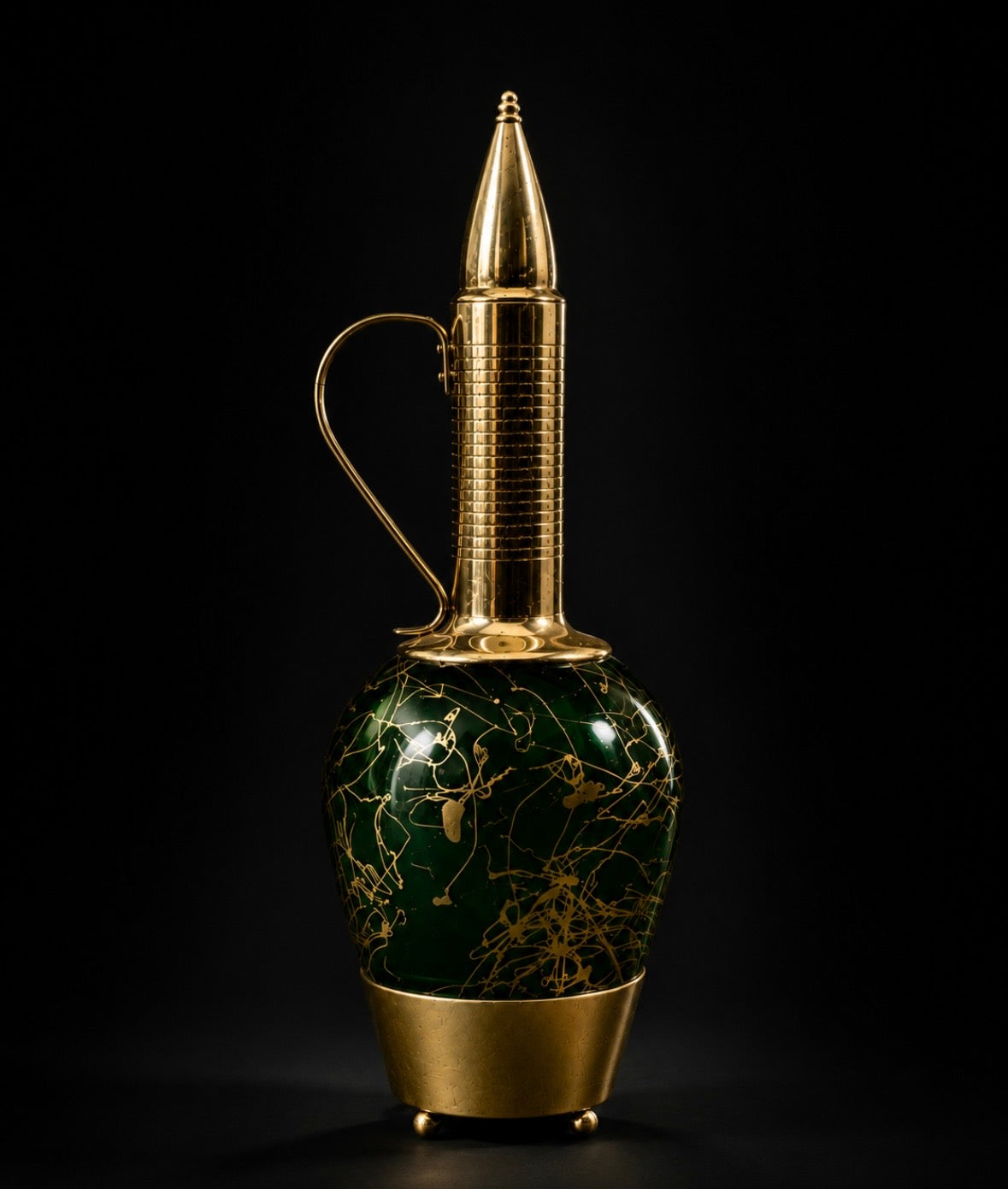 Carafe musicale vintage en verre vert et laiton – Années 60/70