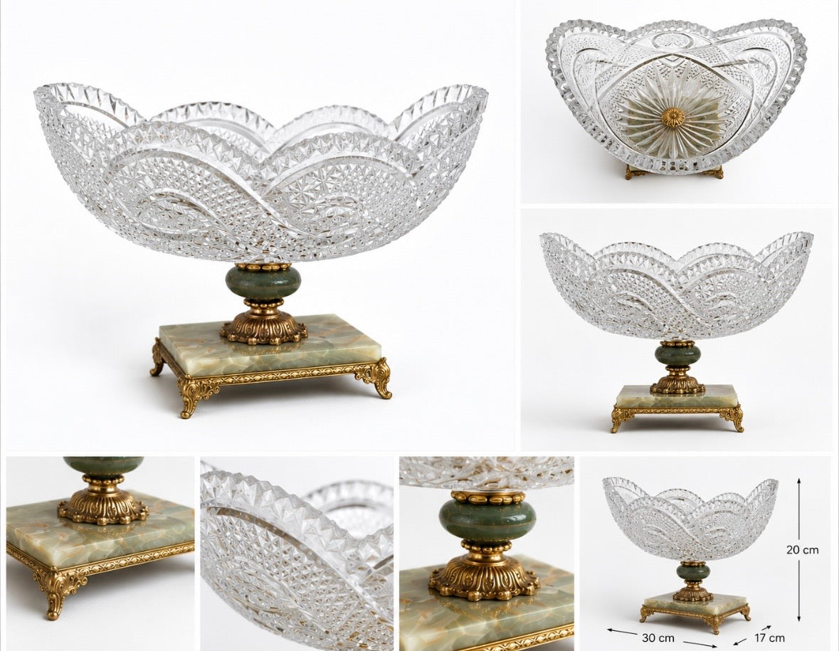 Coupe en Cristal Taillé sur Socle Onyx et Bronze Doré