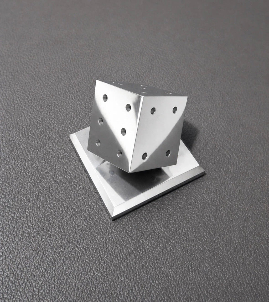 Presse-Papiers Cube Chrome Style Edgar Brandt — Design Moderniste 1960