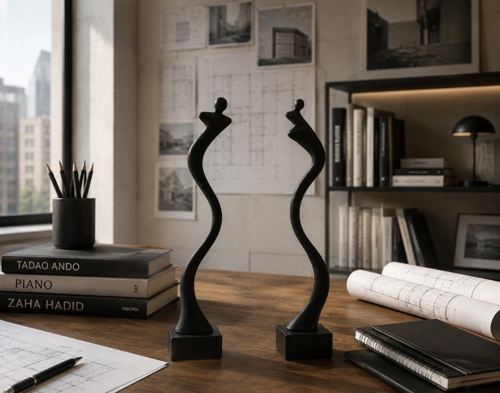 Duo de sculptures abstraites Corry Ammerlaan (CAN) — Métal patiné & socles marbre noir, H. 22 cm