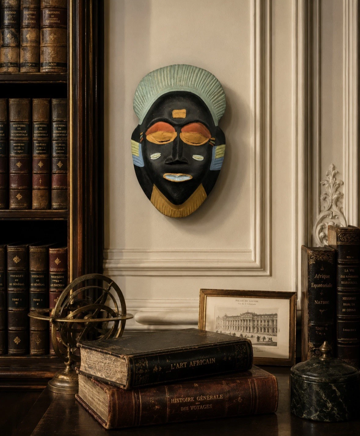 Masque africain vintage — Bois sculpté & peint à la main, 25 × 15 cm