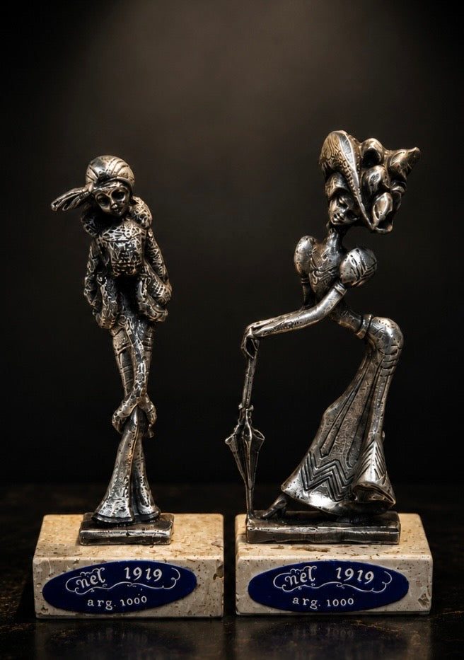 Paire de statuettes vintage plaquées argent sur socle minéral – Style italien