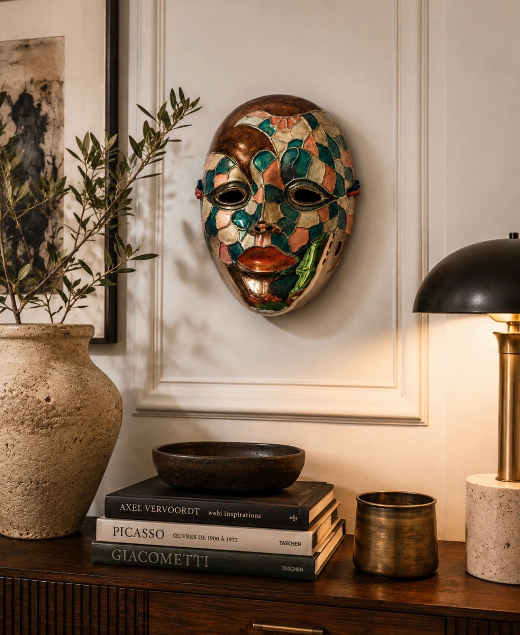 Masque mural vintage en laiton massif émaillé – Inde
