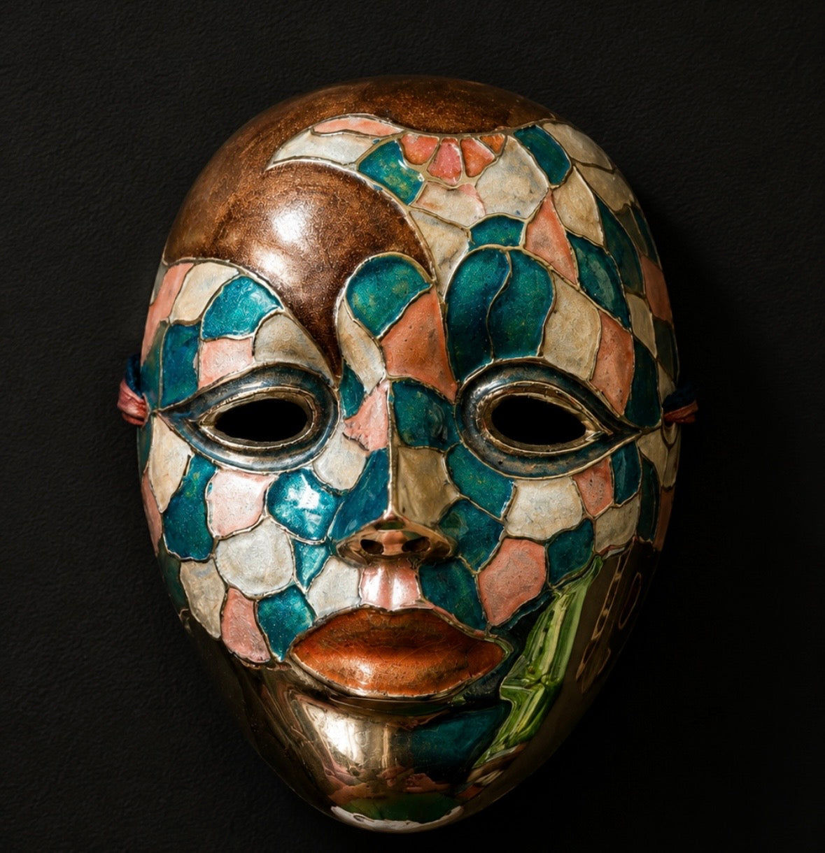 Masque mural vintage en laiton massif émaillé – Inde
