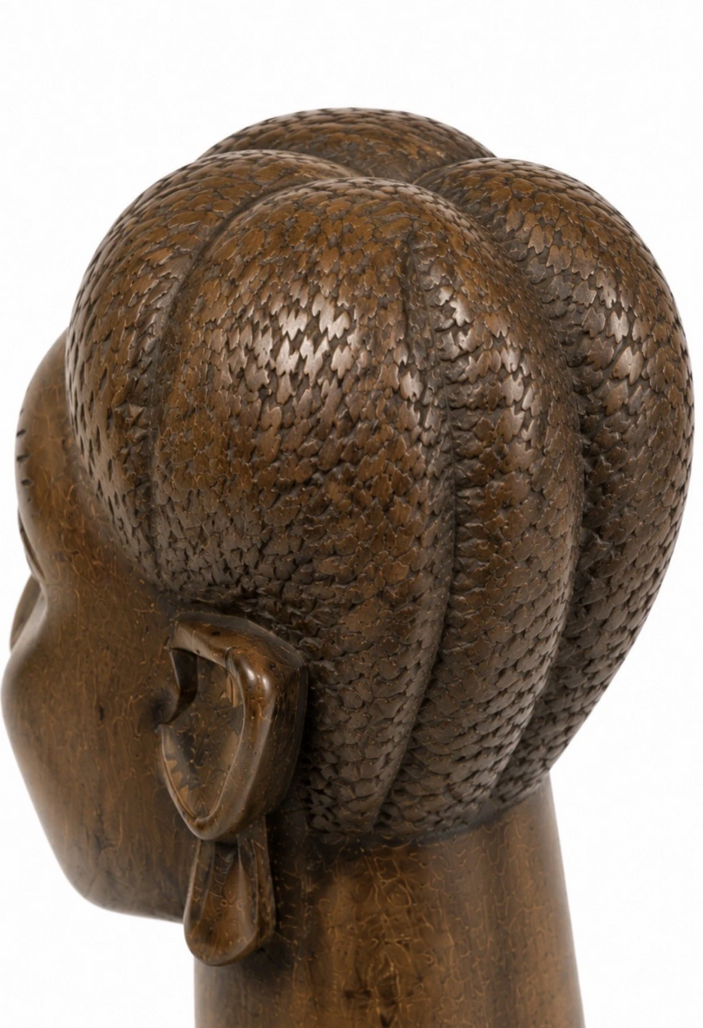 Buste féminin africain sculpté en bois massif — Patine ancienne, H. 18 cm